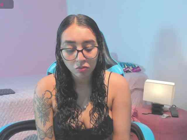 MariaFoxx webcam