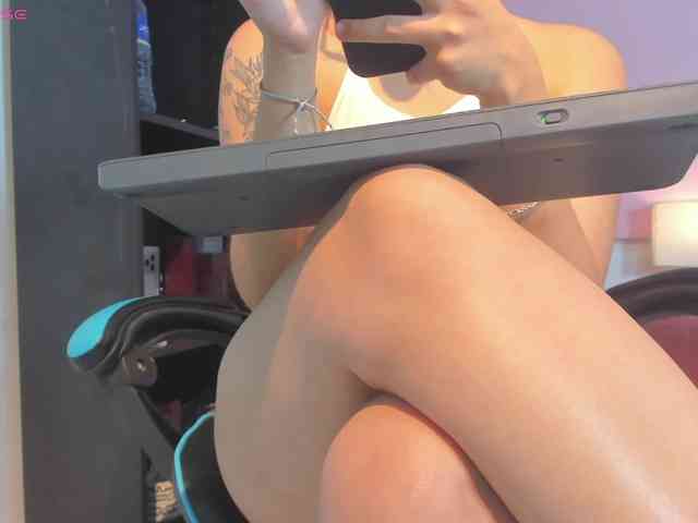MariaFoxx webcam
