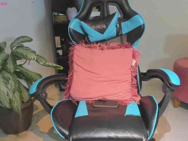 MariaFoxx webcam