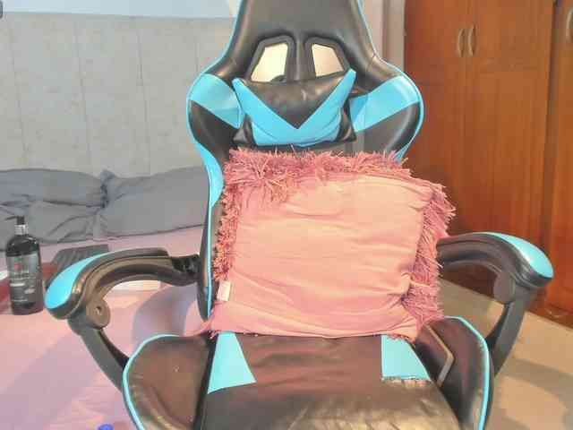 MariaFoxx webcam