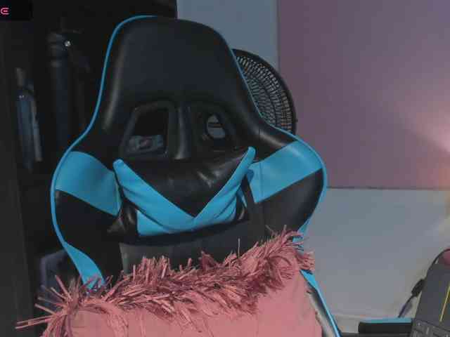 MariaFoxx webcam