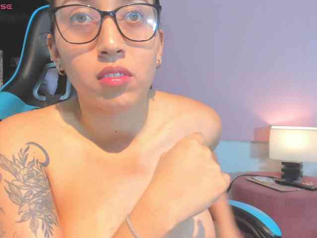 MariaFoxx webcam