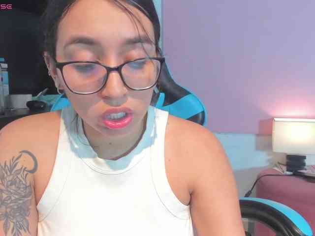 MariaFoxx webcam