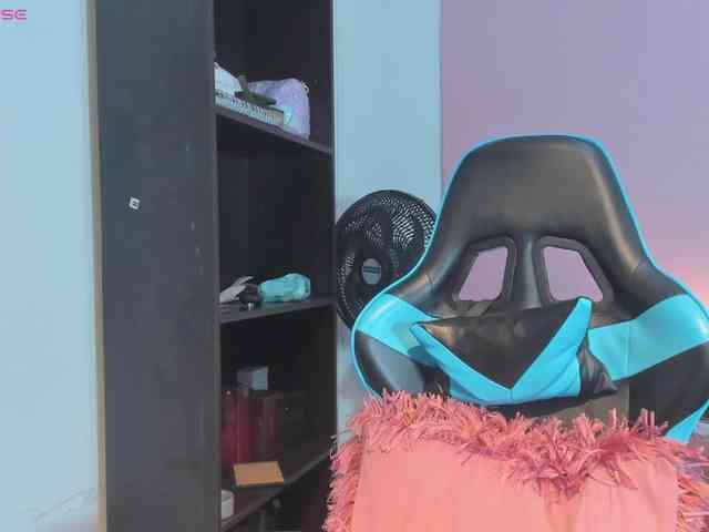 MariaFoxx webcam