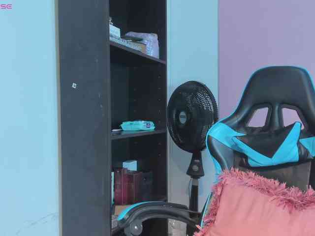 MariaFoxx webcam