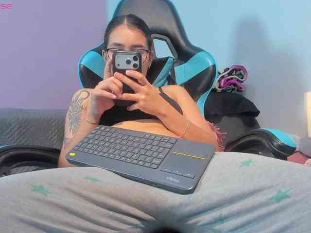 MariaFoxx webcam