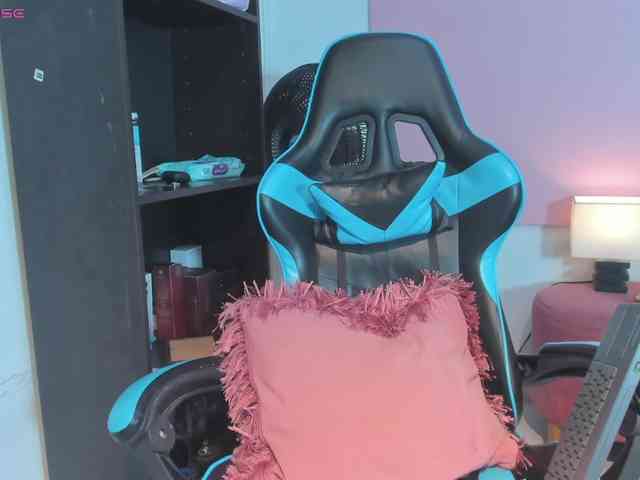 MariaFoxx webcam