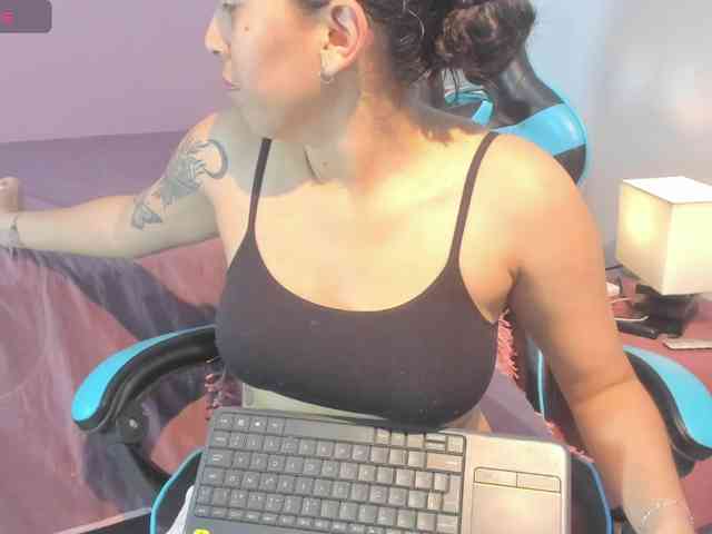 MariaFoxx webcam