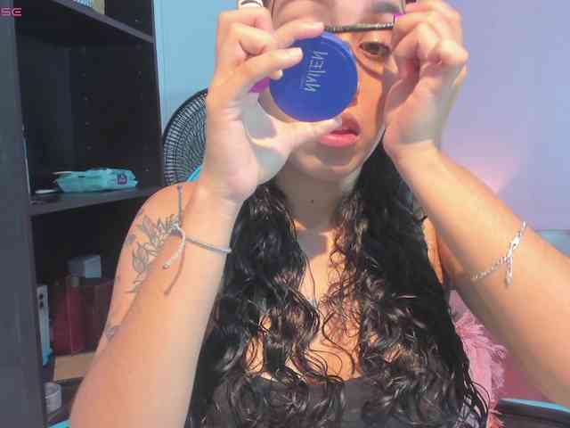 MariaFoxx webcam