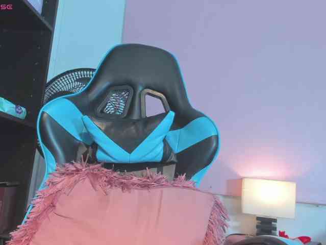 MariaFoxx webcam