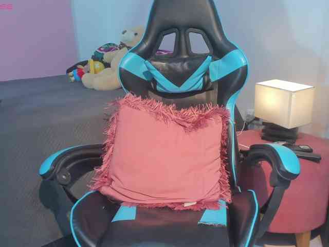 MariaFoxx webcam