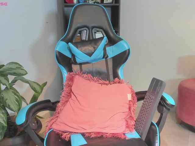 MariaFoxx webcam