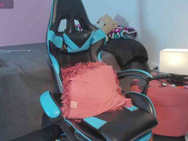 MariaFoxx webcam