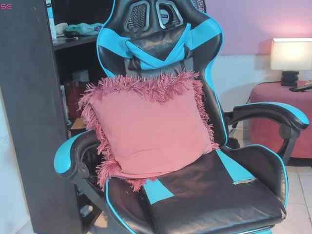 MariaFoxx webcam