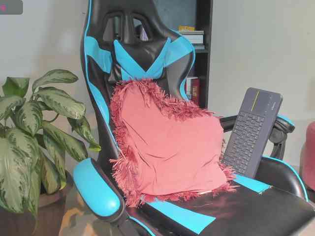 MariaFoxx webcam