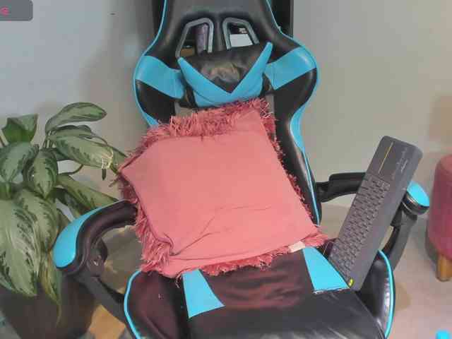 MariaFoxx webcam
