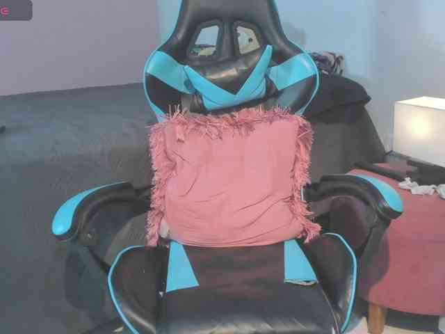 MariaFoxx webcam