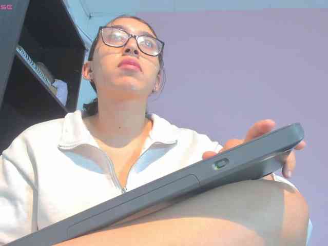 MariaFoxx webcam