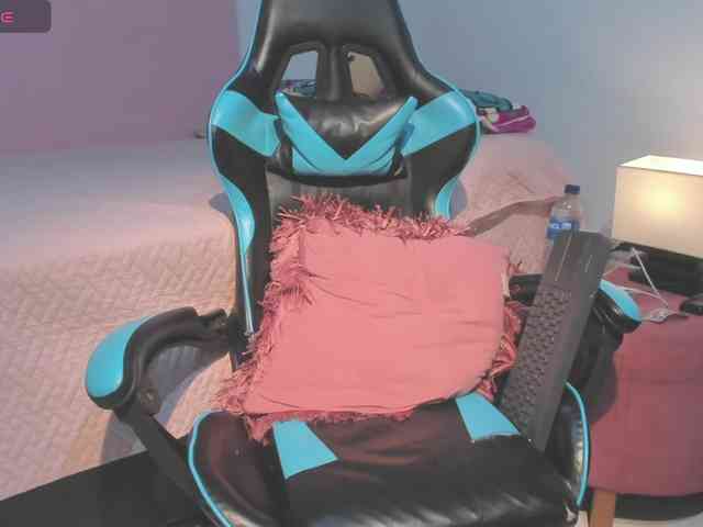 MariaFoxx webcam