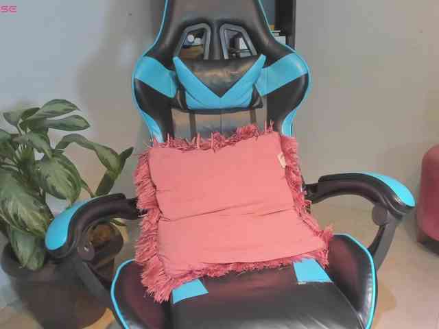 MariaFoxx webcam