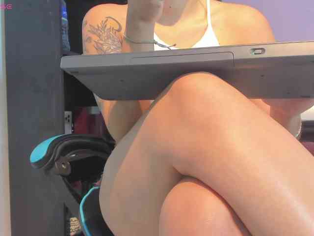 MariaFoxx webcam