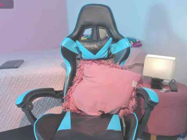 MariaFoxx webcam
