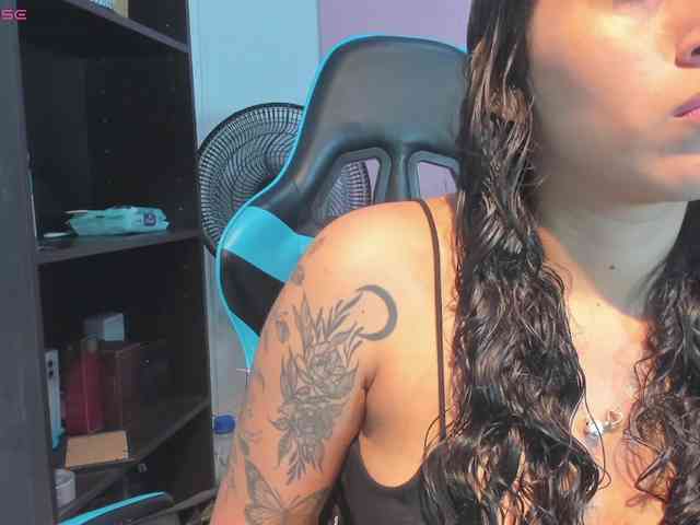 MariaFoxx webcam