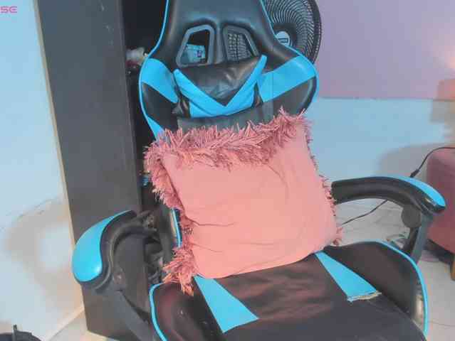 MariaFoxx webcam