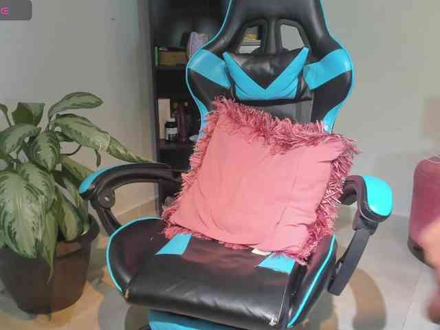 MariaFoxx webcam