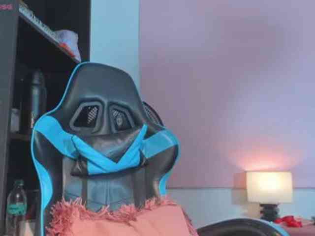 MariaFoxx webcam