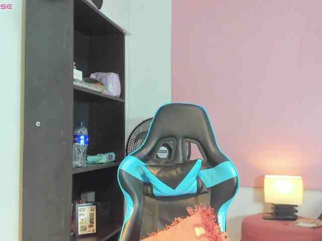 MariaFoxx webcam
