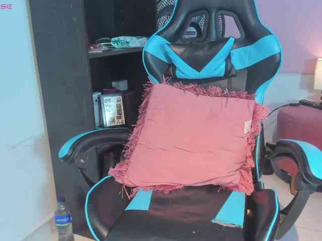 MariaFoxx webcam
