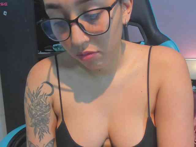 MariaFoxx webcam