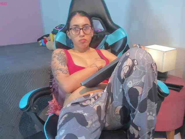 MariaFoxx webcam