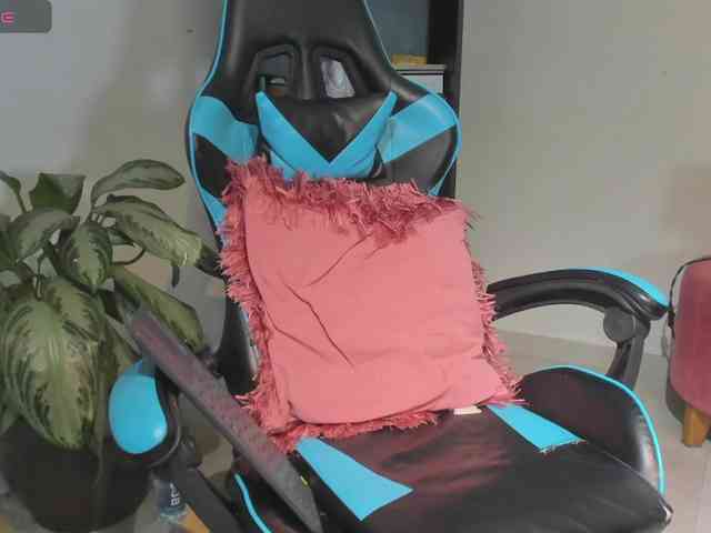 MariaFoxx webcam