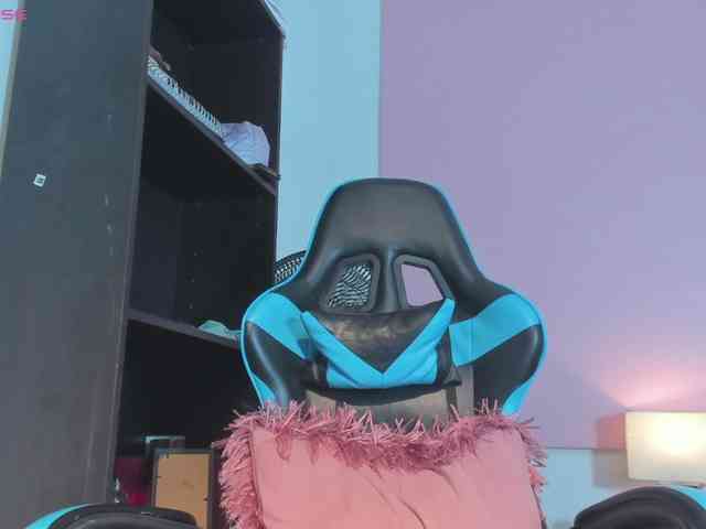MariaFoxx webcam