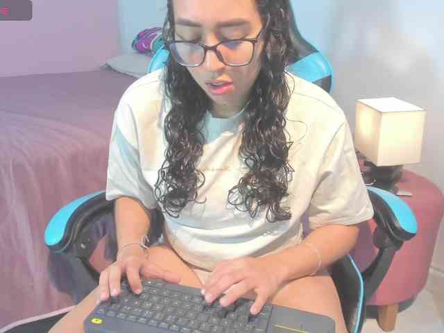 MariaFoxx webcam