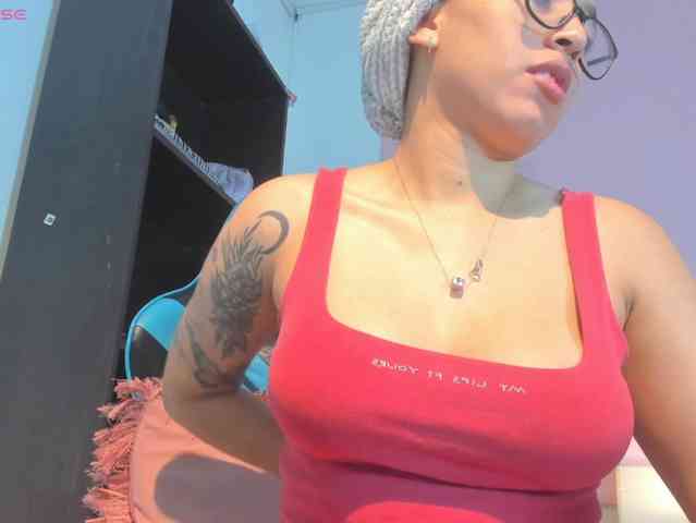 MariaFoxx webcam