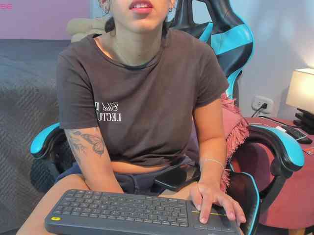 MariaFoxx webcam