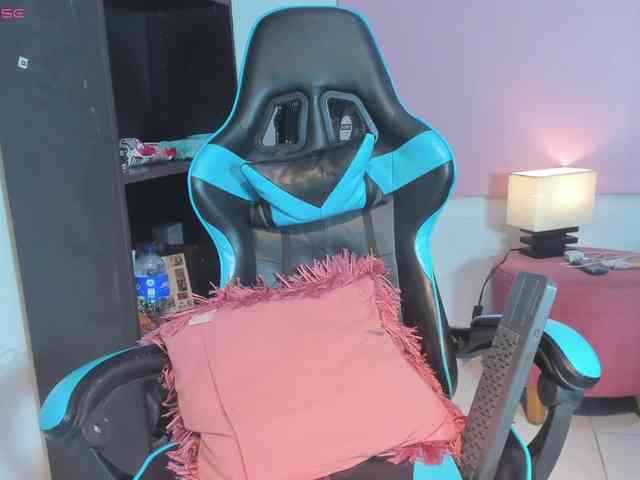 MariaFoxx webcam
