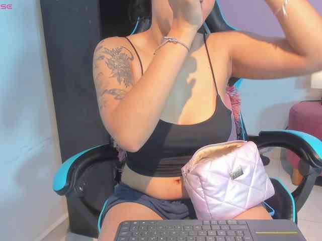 MariaFoxx webcam