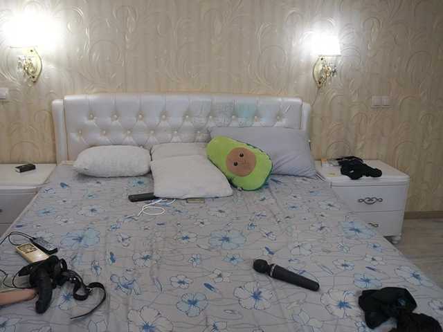 EliaRose's BongaCams show and profile