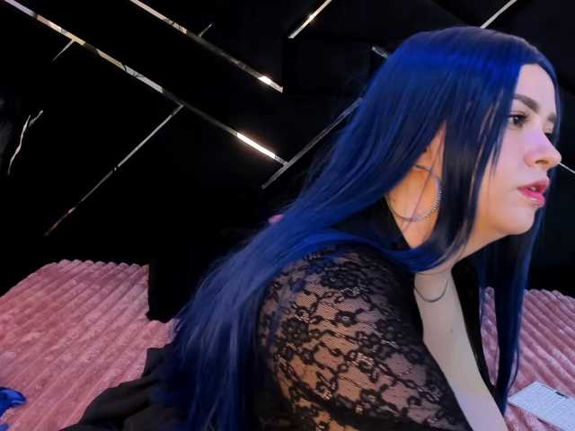 VictoriaRossy live cam on BongaCams