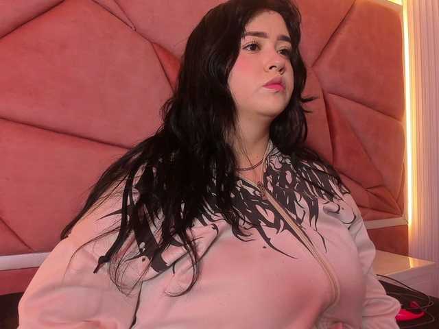 VictoriaRossy live cam on BongaCams