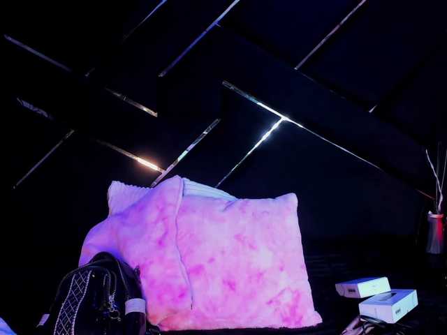 VictoriaRossy live cam