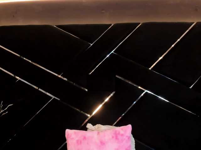 VictoriaRossy, en vivo ahora en BongaCams
