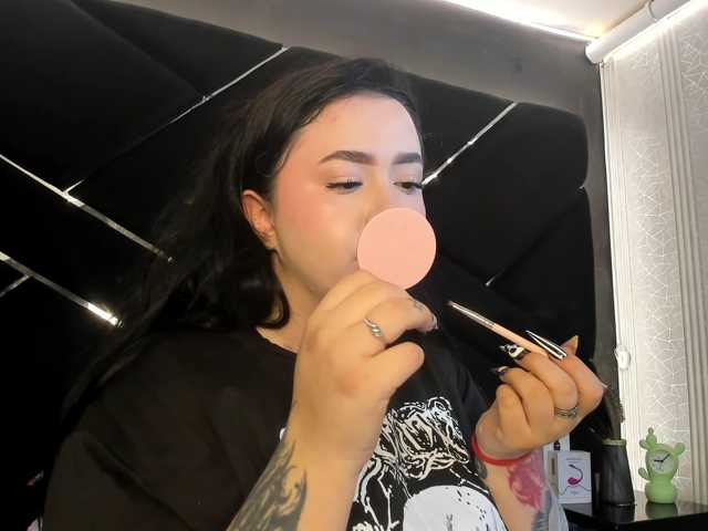 VictoriaRossy live cam preview