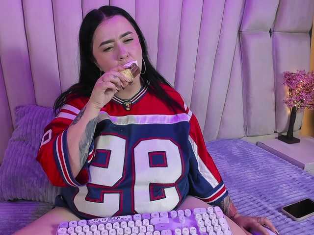 VictoriaRossy live cam on BongaCams