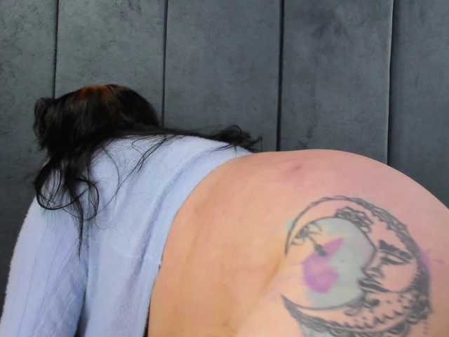 VictoriaRossy's BongaCams show and profile