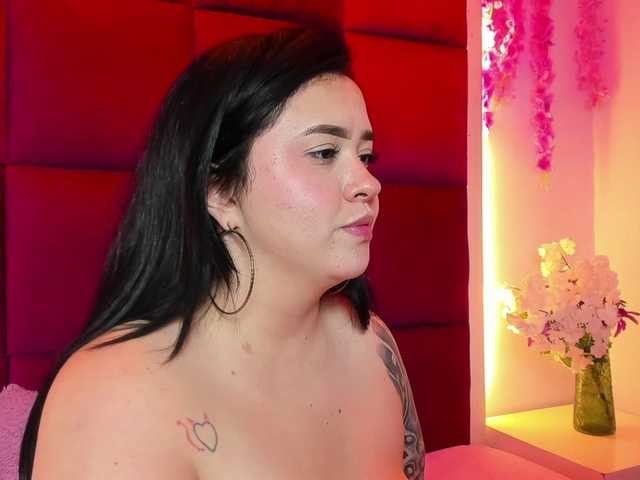 VictoriaRossy live cam on BongaCams